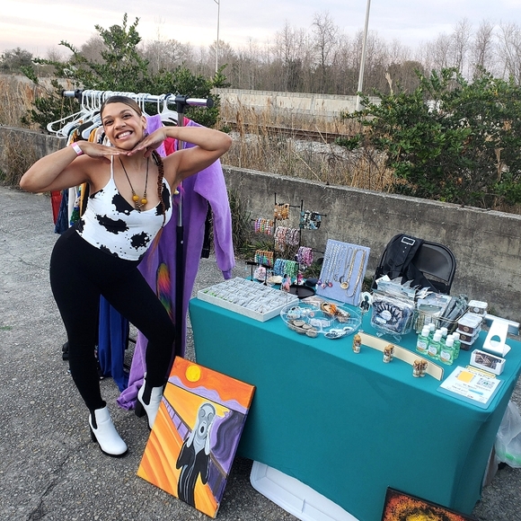 Meet Your Posher - Bohemian Flow Artistry - Picture 4 of 4